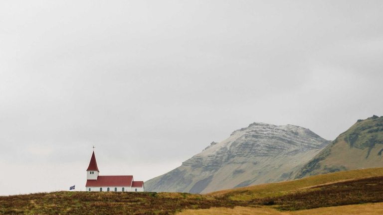 How to Pray for Others Effectively